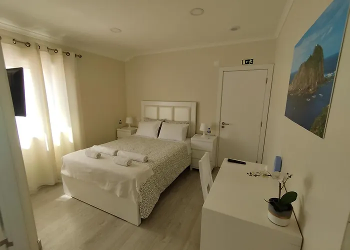 Guest house Brisa Do Mar - Consolacao Atouguia Da Baleia